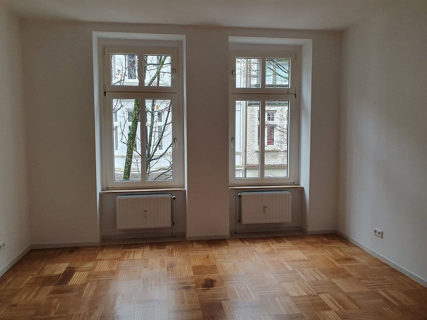 Prenájom bytu 3-izbový 90 m², Wuppertal OT Barmen, Severné Porýnie - Westfálsko Prenájom bytu 3-izbový 90 m², Wuppertal OT Barmen, Severné Porýnie - Westfálsko