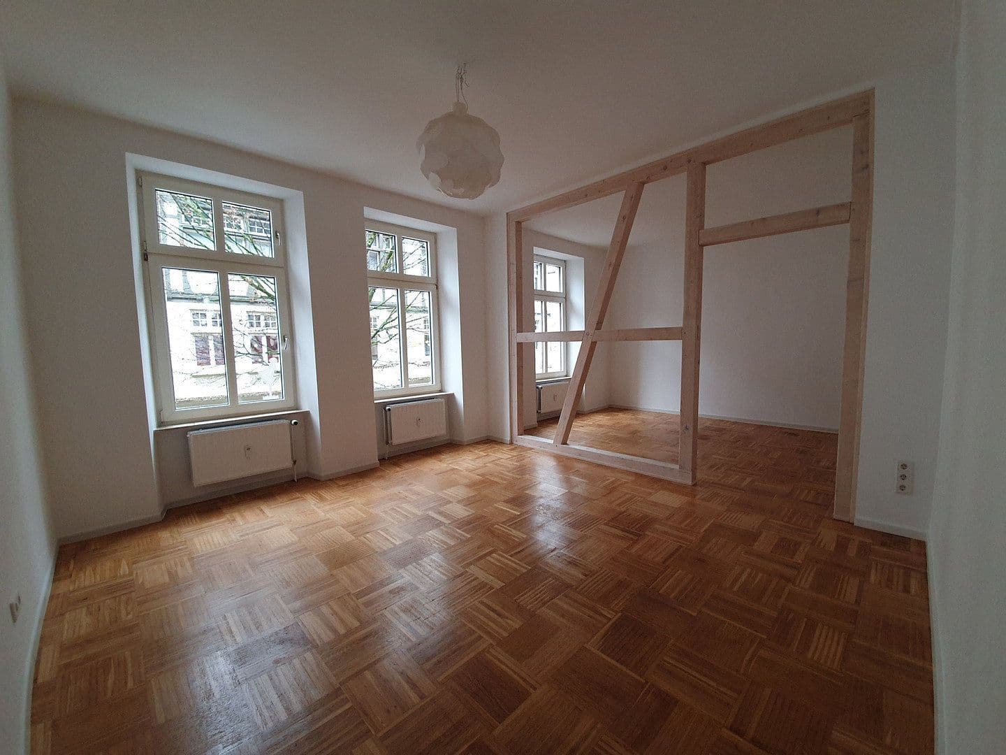 Prenájom bytu 3-izbový 90 m², Wuppertal OT Barmen, Severné Porýnie - Westfálsko Prenájom bytu 3-izbový 90 m², Wuppertal OT Barmen, Severné Porýnie - Westfálsko