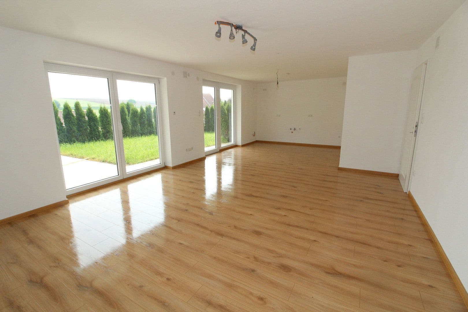 Prenájom bytu 3-izbový 90 m², Rettenbach, Bavorsko Prenájom bytu 3-izbový 90 m², Rettenbach, Bavorsko