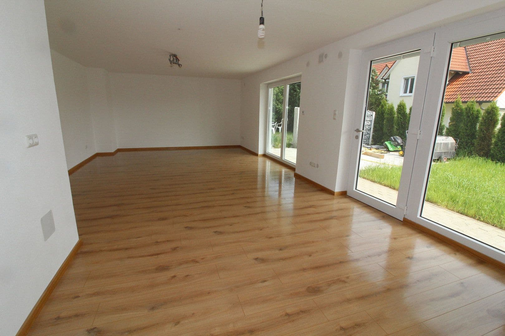 Prenájom bytu 3-izbový 90 m², Rettenbach, Bavorsko Prenájom bytu 3-izbový 90 m², Rettenbach, Bavorsko