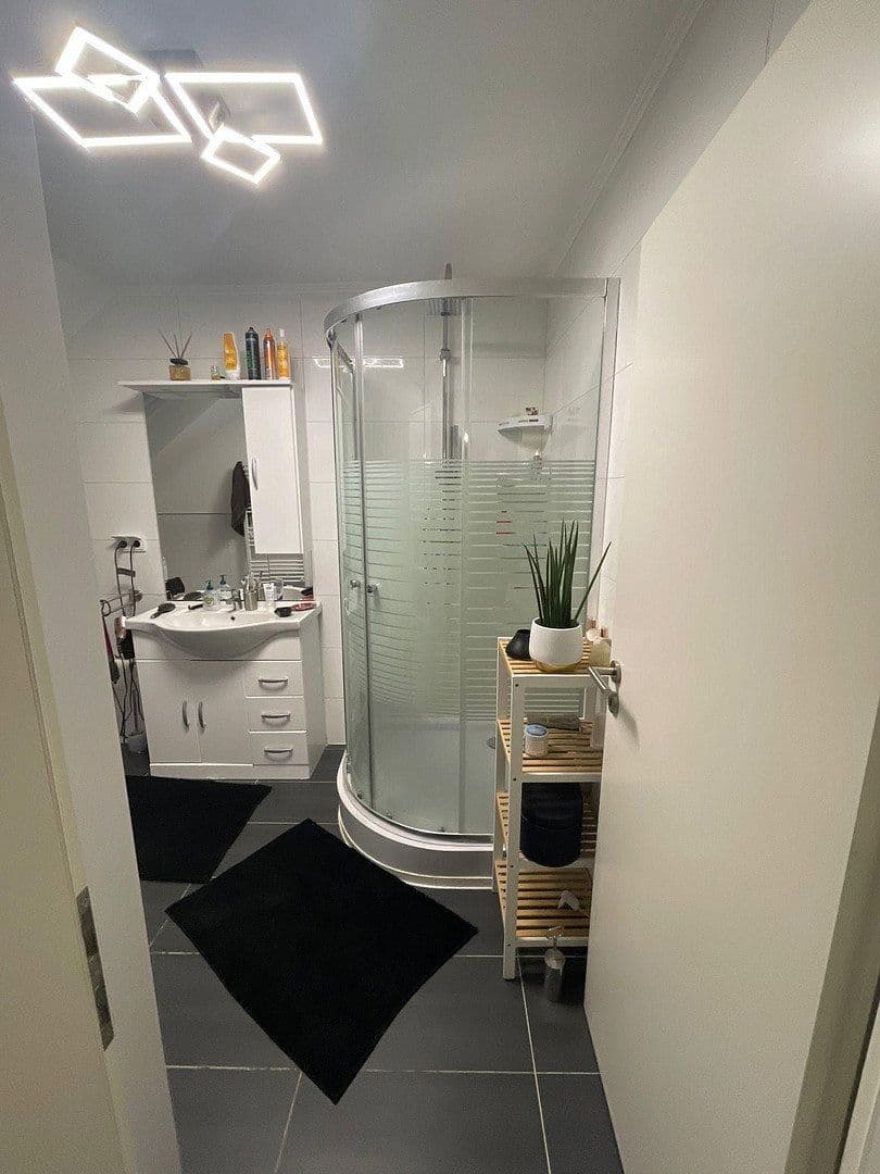 Prenájom bytu 2-izbový 70 m², Bicherouxstraße 17, Herzogenrath, Severné Porýnie - Westfálsko Prenájom bytu 2-izbový 70 m², Bicherouxstraße 17, Herzogenrath, Severné Porýnie - Westfálsko