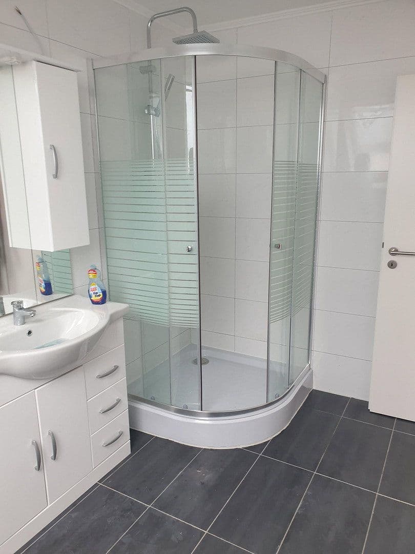 Prenájom bytu 2-izbový 70 m², Bicherouxstraße 17, Herzogenrath, Severné Porýnie - Westfálsko Prenájom bytu 2-izbový 70 m², Bicherouxstraße 17, Herzogenrath, Severné Porýnie - Westfálsko