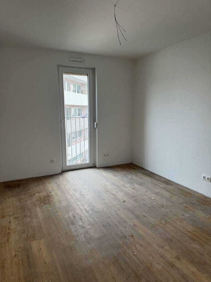 Prenájom bytu 4-izbový 102 m², Offenbach am Main, Hesensko Prenájom bytu 4-izbový 102 m², Offenbach am Main, Hesensko