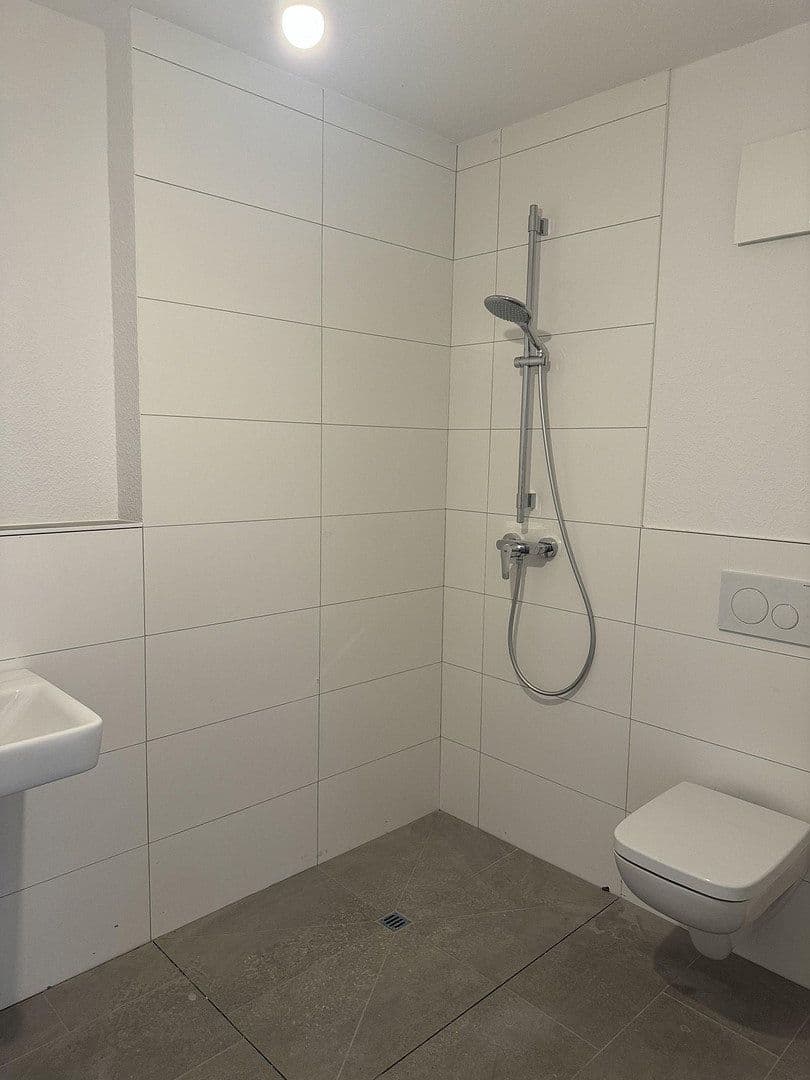 Prenájom bytu 4-izbový 102 m², Offenbach am Main, Hesensko Prenájom bytu 4-izbový 102 m², Offenbach am Main, Hesensko