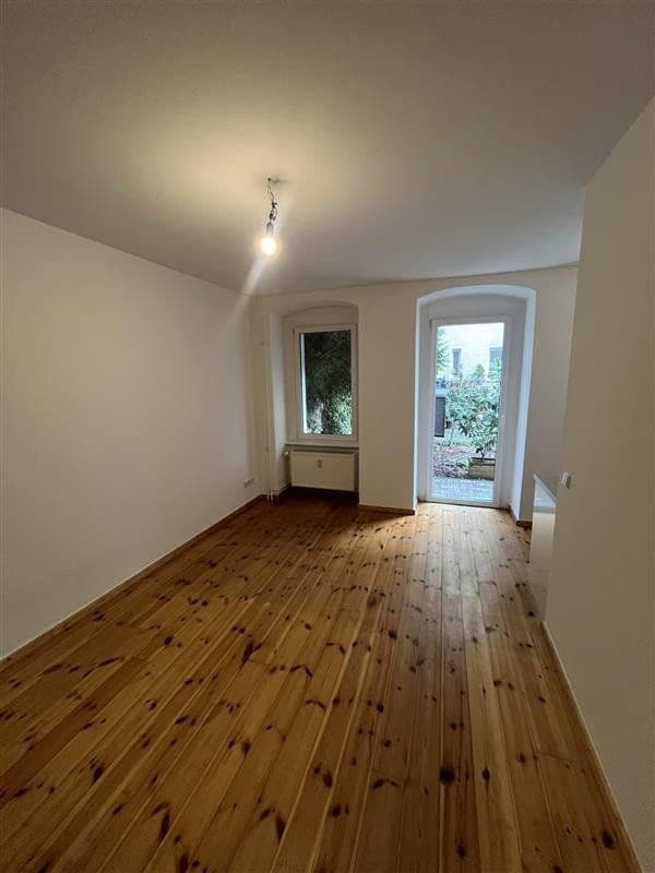 Prenájom bytu 1-izbový 28 m², Leberstr. 76, Berlin, Berlín Prenájom bytu 1-izbový 28 m², Leberstr. 76, Berlin, Berlín