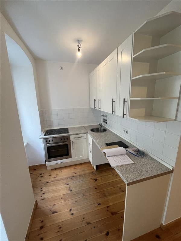 Prenájom bytu 1-izbový 28 m², Leberstr. 76, Berlin, Berlín Prenájom bytu 1-izbový 28 m², Leberstr. 76, Berlin, Berlín