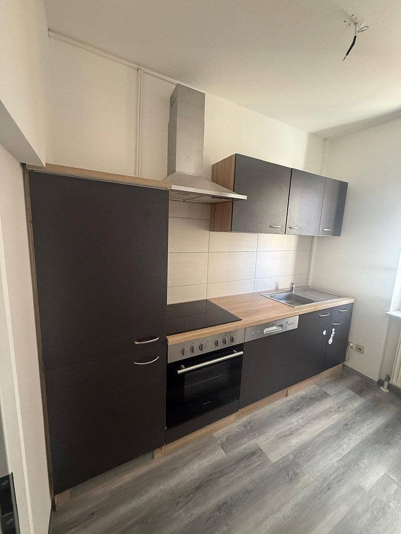 Prenájom kancelárie 90 m², Schwabstraße 6, Sigmaringen, Bádensko-Wurttembersko Prenájom kancelárie 90 m², Schwabstraße 6, Sigmaringen, Bádensko-Wurttembersko
