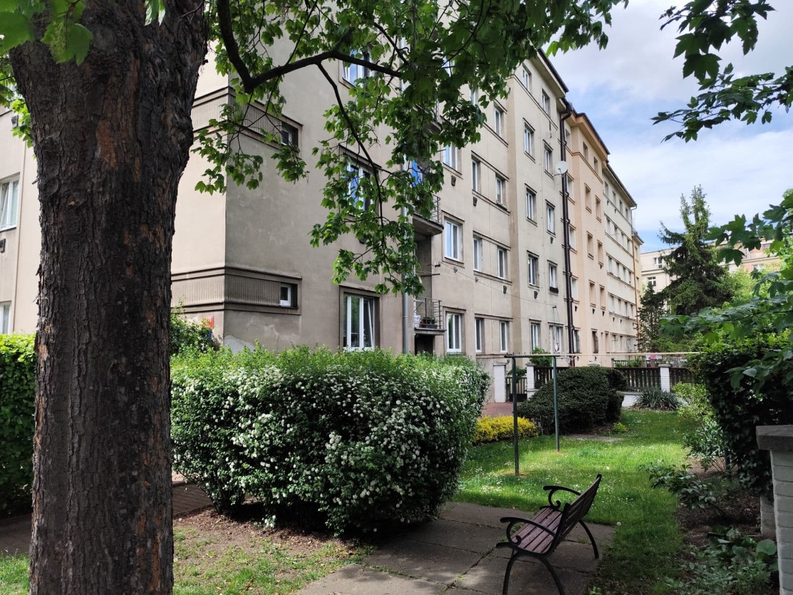 Prenájom bytu 1-izbový 43 m², V Zálomu, Praha, Praha Prenájom bytu 1-izbový 43 m², V Zálomu, Praha, Praha