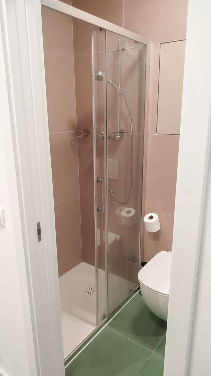 Prenájom bytu 1-izbový 28 m², Semilská, Praha, Praha Prenájom bytu 1-izbový 28 m², Semilská, Praha, Praha