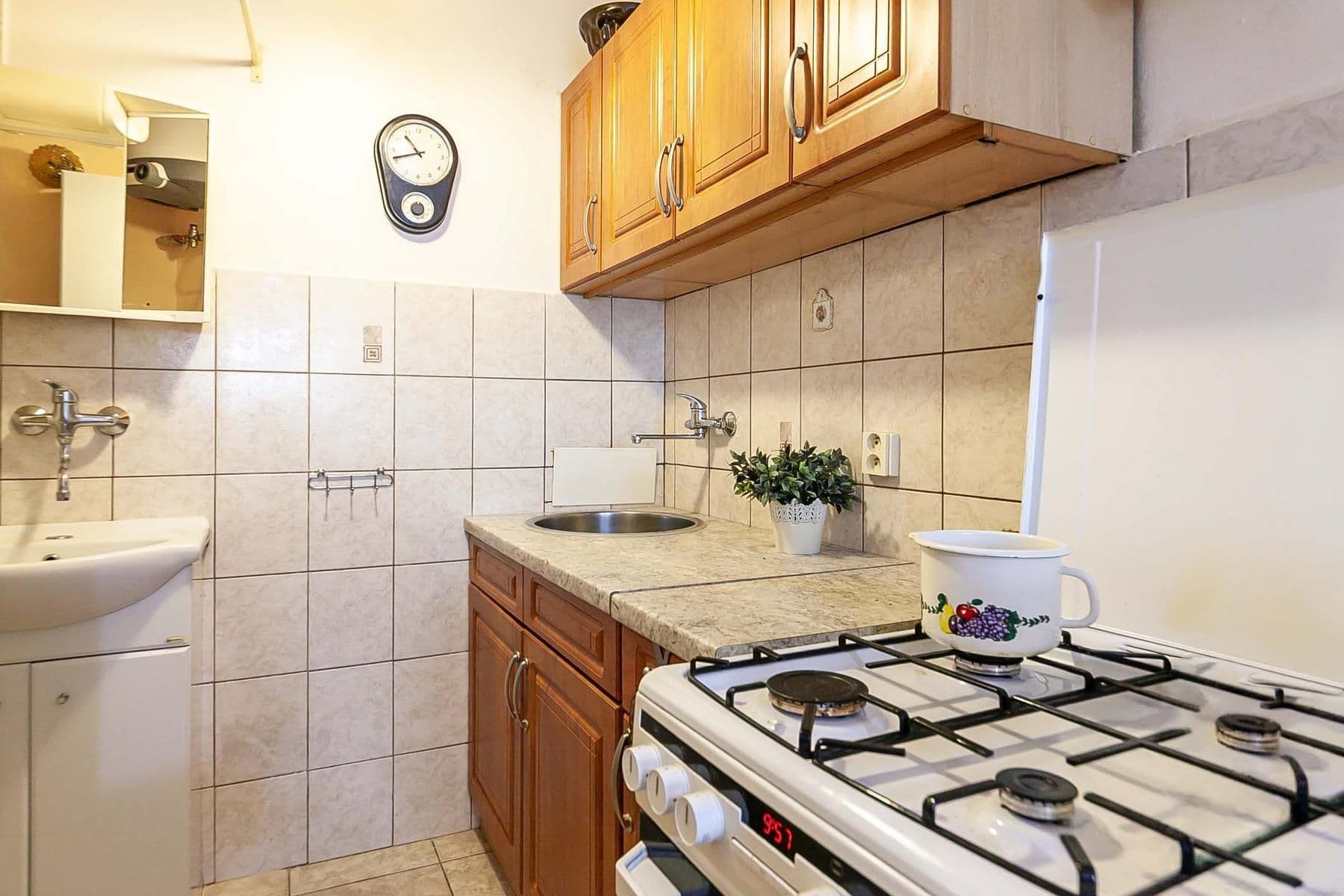 Predaj bytu 2-izbový 41 m², Nemocniční, Praha, Praha Predaj bytu 2-izbový 41 m², Nemocniční, Praha, Praha