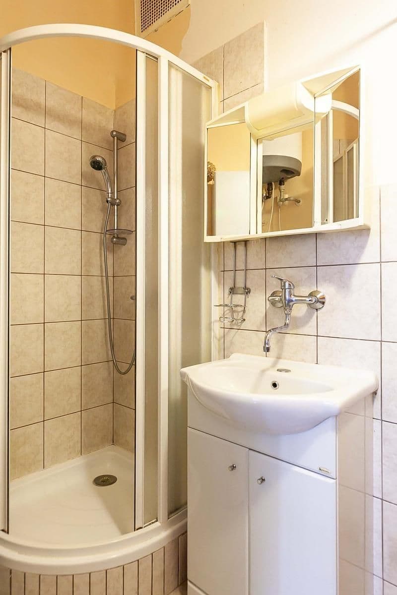 Predaj bytu 2-izbový 41 m², Nemocniční, Praha, Praha Predaj bytu 2-izbový 41 m², Nemocniční, Praha, Praha