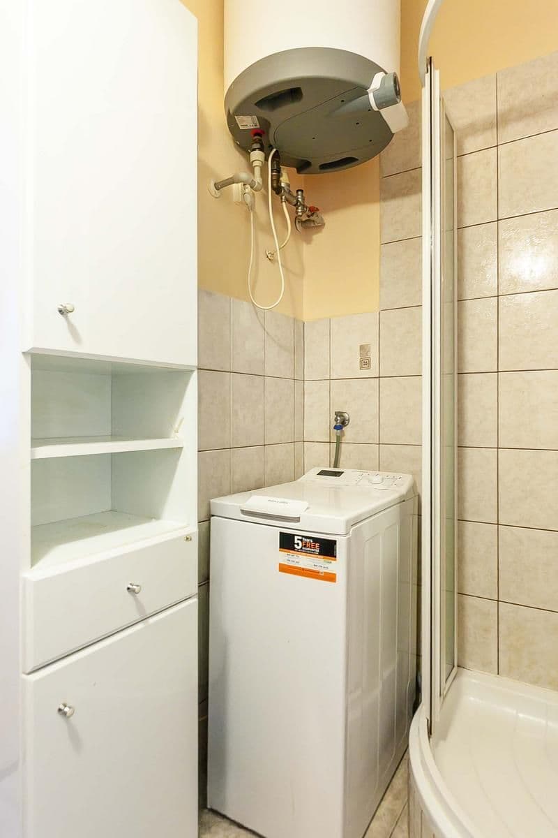 Predaj bytu 2-izbový 41 m², Nemocniční, Praha, Praha Predaj bytu 2-izbový 41 m², Nemocniční, Praha, Praha