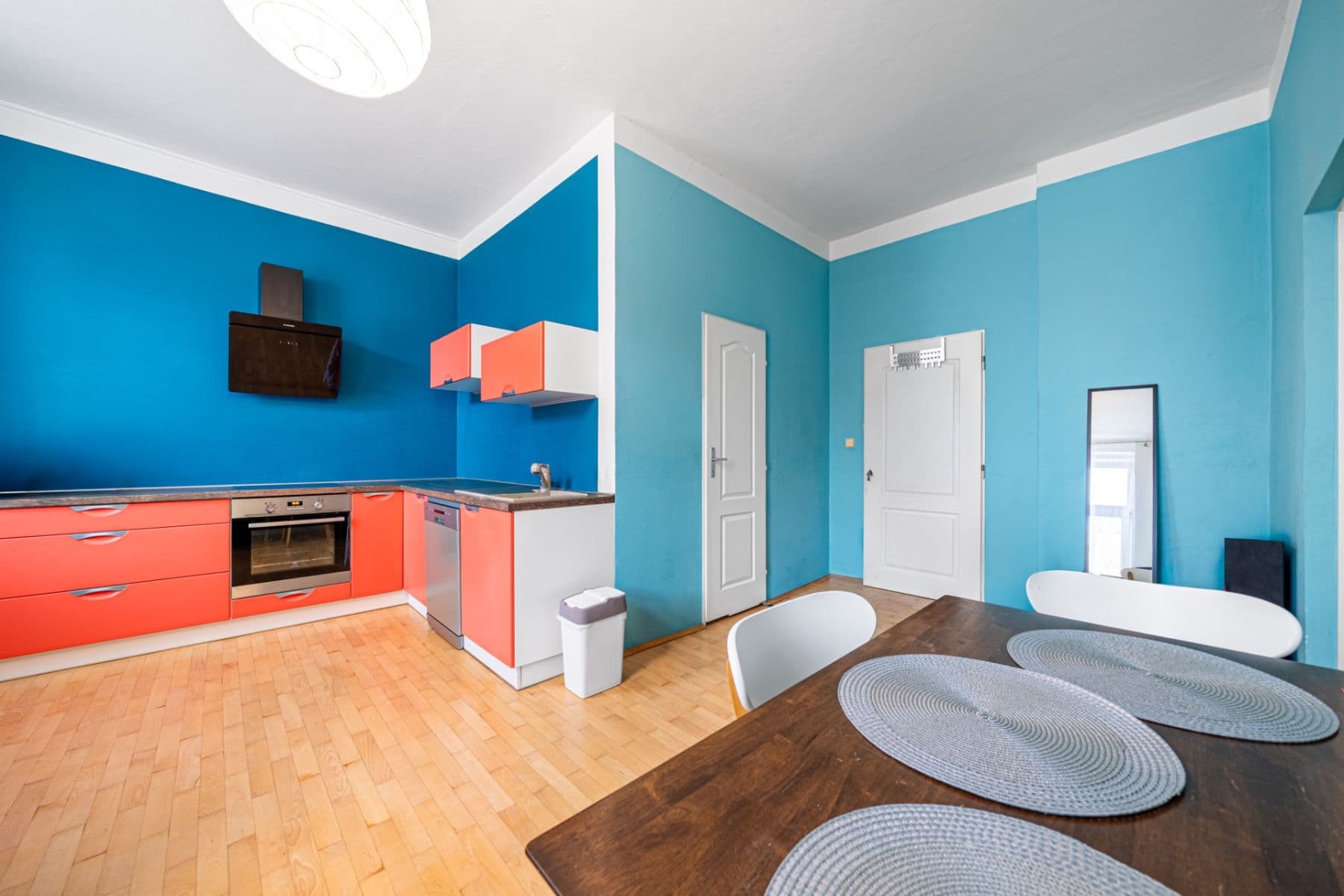 Predaj domu 320 m², pozemek 300 m², Rumunská, Karlovy Vary, Karlovarský kraj Predaj domu 320 m², pozemek 300 m², Rumunská, Karlovy Vary, Karlovarský kraj