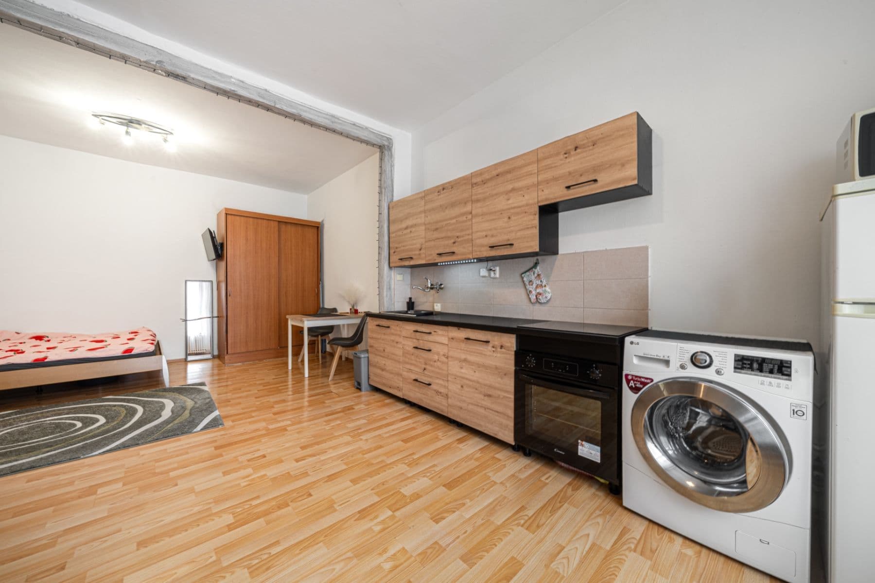 Predaj domu 320 m², pozemek 300 m², Rumunská, Karlovy Vary, Karlovarský kraj Predaj domu 320 m², pozemek 300 m², Rumunská, Karlovy Vary, Karlovarský kraj