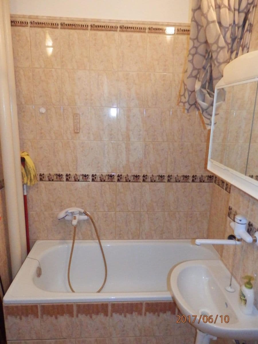 Prenájom bytu 2-izbový 58 m², Boženy Němcové, Sokolov, Karlovarský kraj Prenájom bytu 2-izbový 58 m², Boženy Němcové, Sokolov, Karlovarský kraj