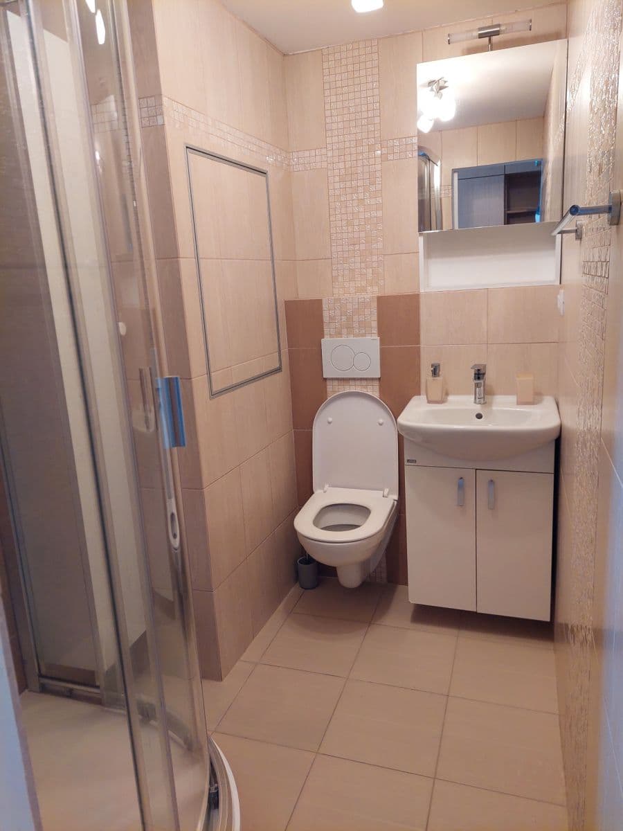 Prenájom bytu 2-izbový 36 m², Srbská, Brno, Jihomoravský kraj Prenájom bytu 2-izbový 36 m², Srbská, Brno, Jihomoravský kraj