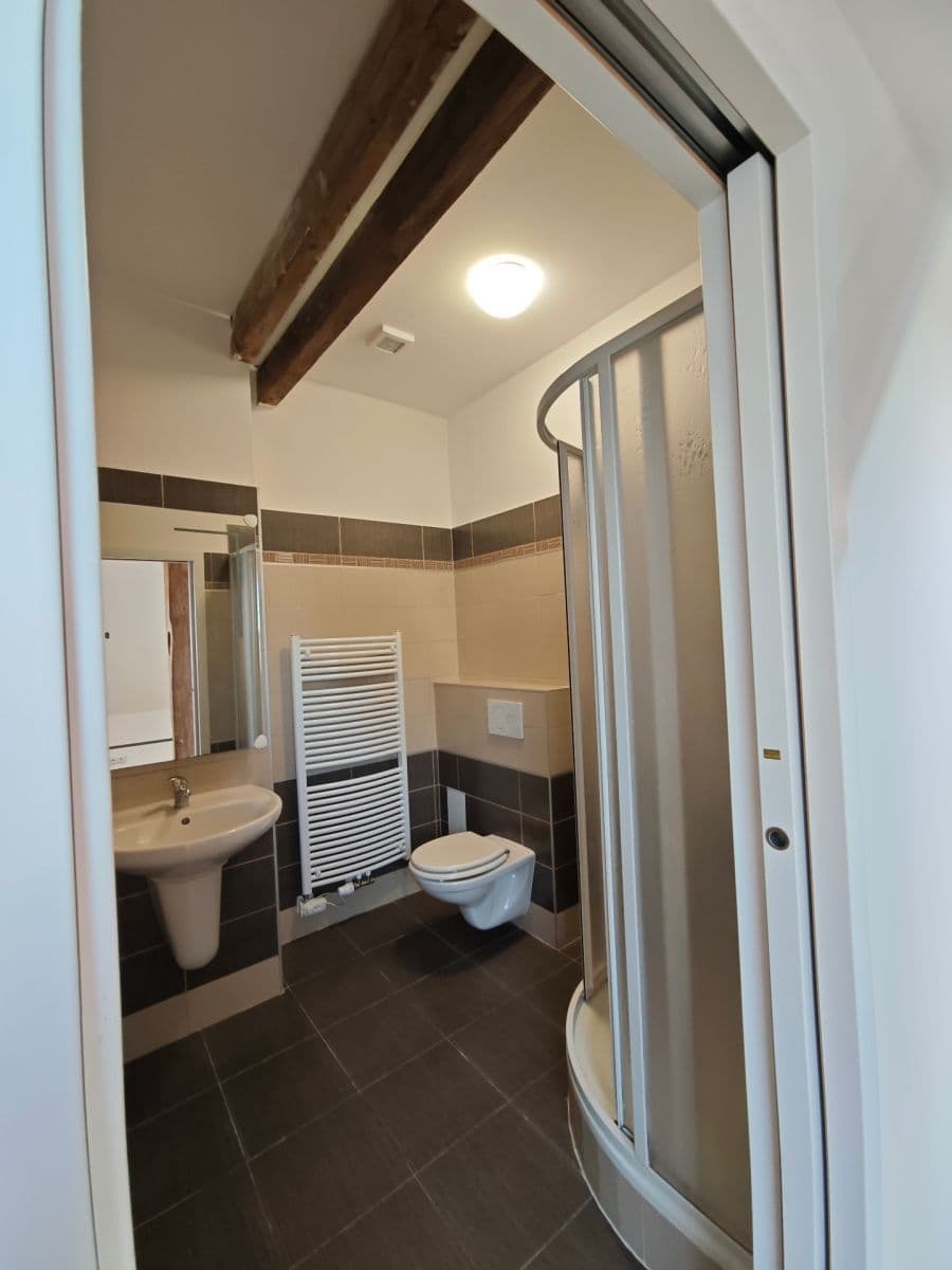 Predaj bytu 1-izbový 32 m², V Okruží, Praha, Praha Predaj bytu 1-izbový 32 m², V Okruží, Praha, Praha