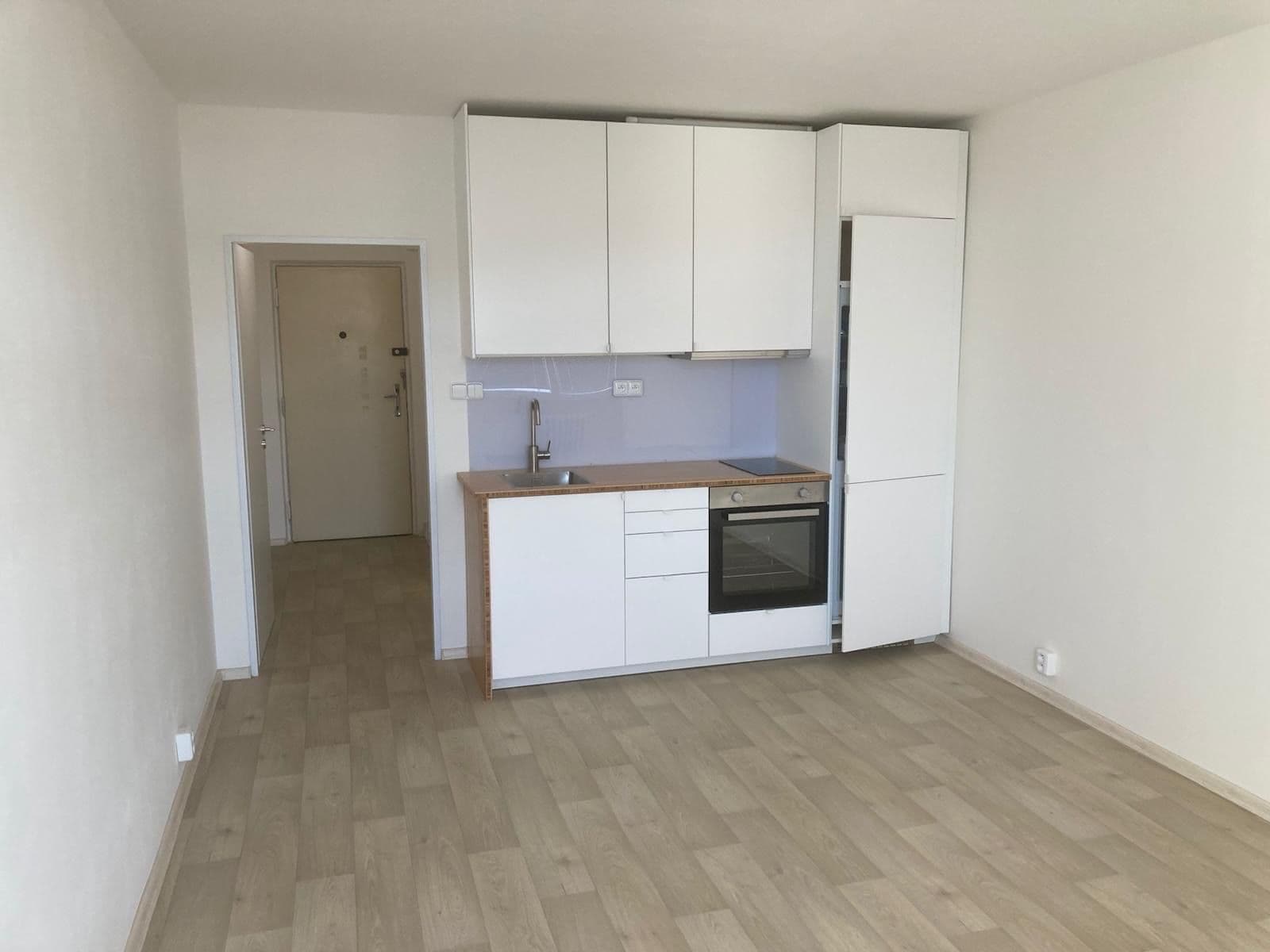 Prenájom bytu 1-izbový 28 m², Oblouková, Děčín, Ústecký kraj Prenájom bytu 1-izbový 28 m², Oblouková, Děčín, Ústecký kraj