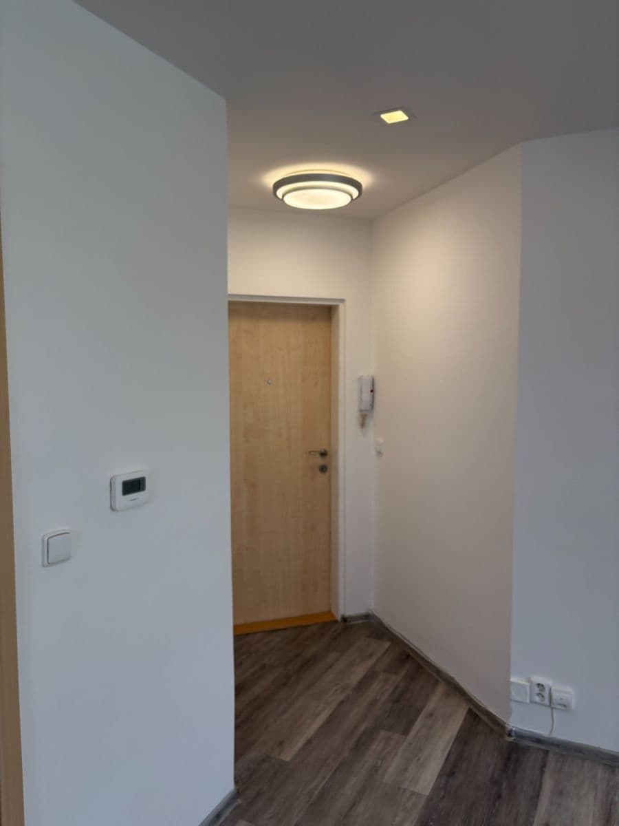 Prenájom bytu 2-izbový 60 m², Moskevská, Karlovy Vary, Karlovarský kraj Prenájom bytu 2-izbový 60 m², Moskevská, Karlovy Vary, Karlovarský kraj