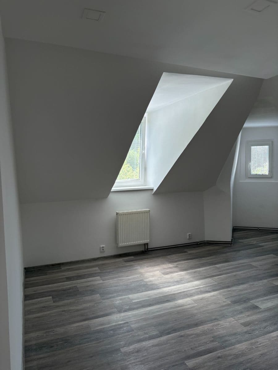 Prenájom bytu 2-izbový 60 m², Moskevská, Karlovy Vary, Karlovarský kraj Prenájom bytu 2-izbový 60 m², Moskevská, Karlovy Vary, Karlovarský kraj