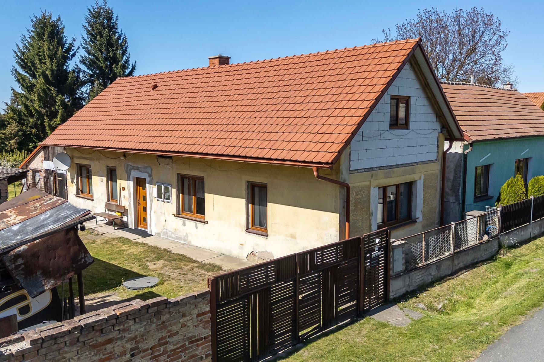 Predaj domu 62 m², pozemek 1.045 m², Čilec, Středočeský kraj Predaj domu 62 m², pozemek 1.045 m², Čilec, Středočeský kraj