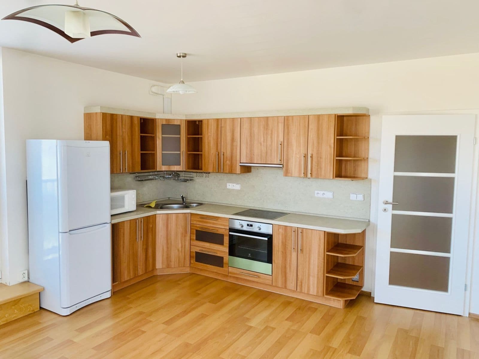 Prenájom bytu 2-izbový 65 m², Pod Formankou, Praha, Praha Prenájom bytu 2-izbový 65 m², Pod Formankou, Praha, Praha