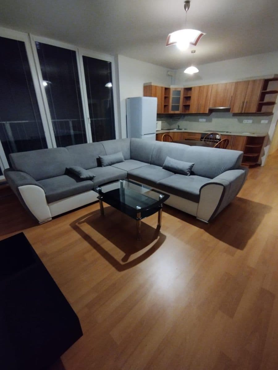Prenájom bytu 2-izbový 65 m², Pod Formankou, Praha, Praha Prenájom bytu 2-izbový 65 m², Pod Formankou, Praha, Praha