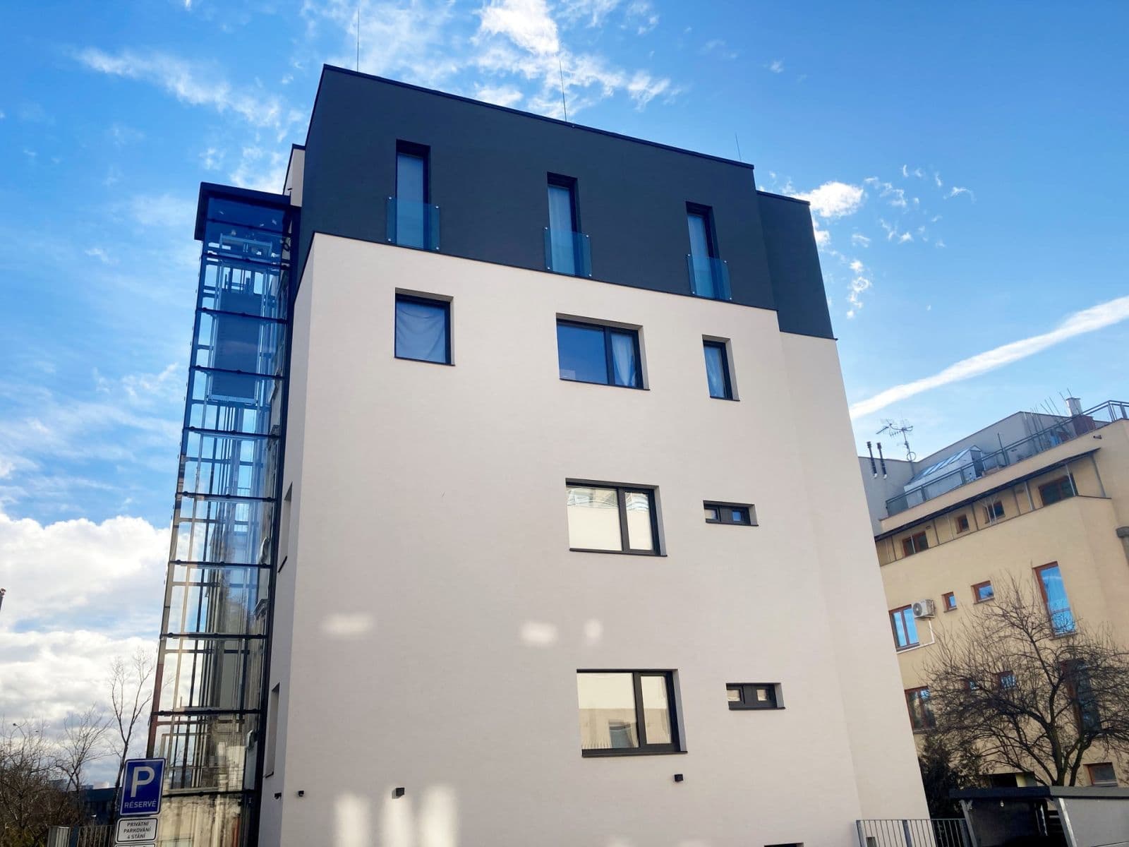 Prenájom bytu 3-izbový 83 m², Nad Rokoskou, Praha, Praha Prenájom bytu 3-izbový 83 m², Nad Rokoskou, Praha, Praha
