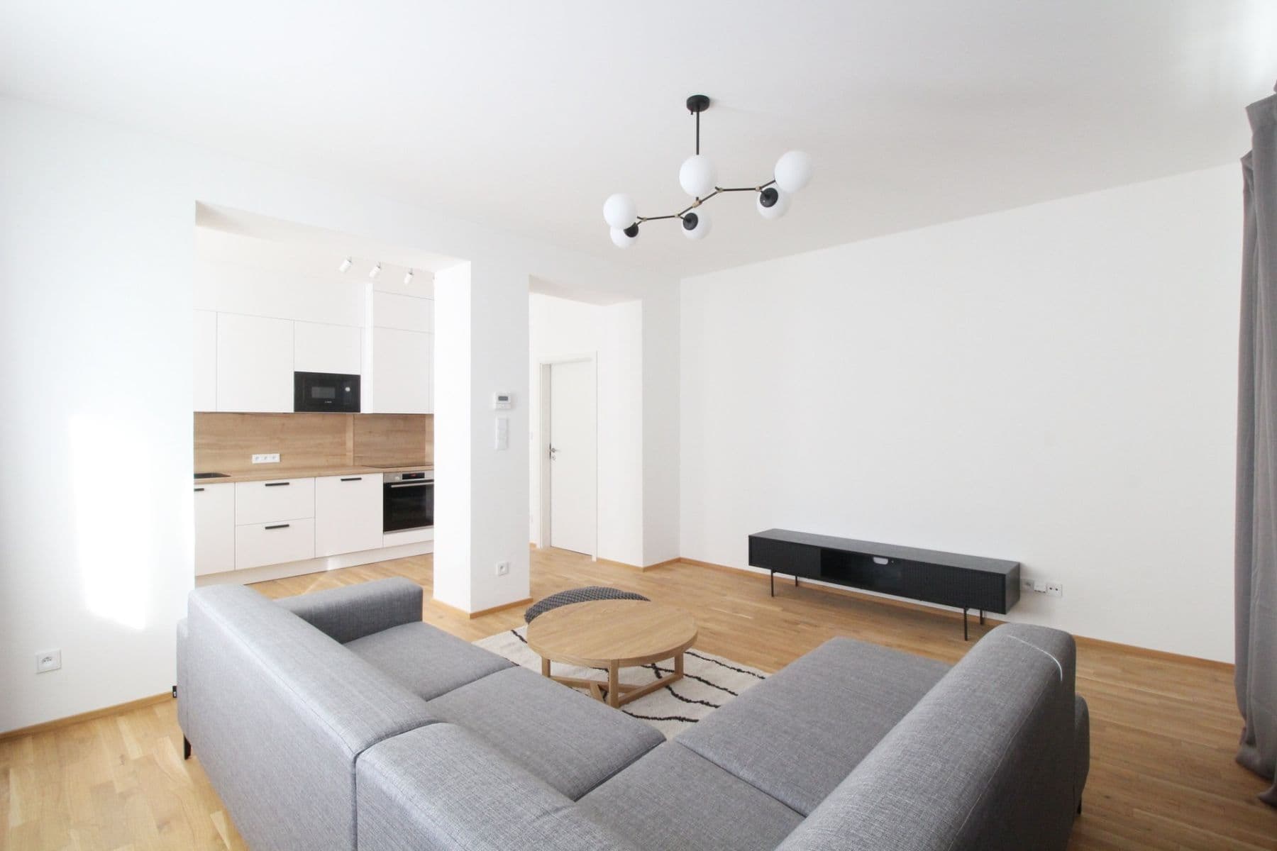 Prenájom bytu 3-izbový 83 m², Nad Rokoskou, Praha, Praha Prenájom bytu 3-izbový 83 m², Nad Rokoskou, Praha, Praha