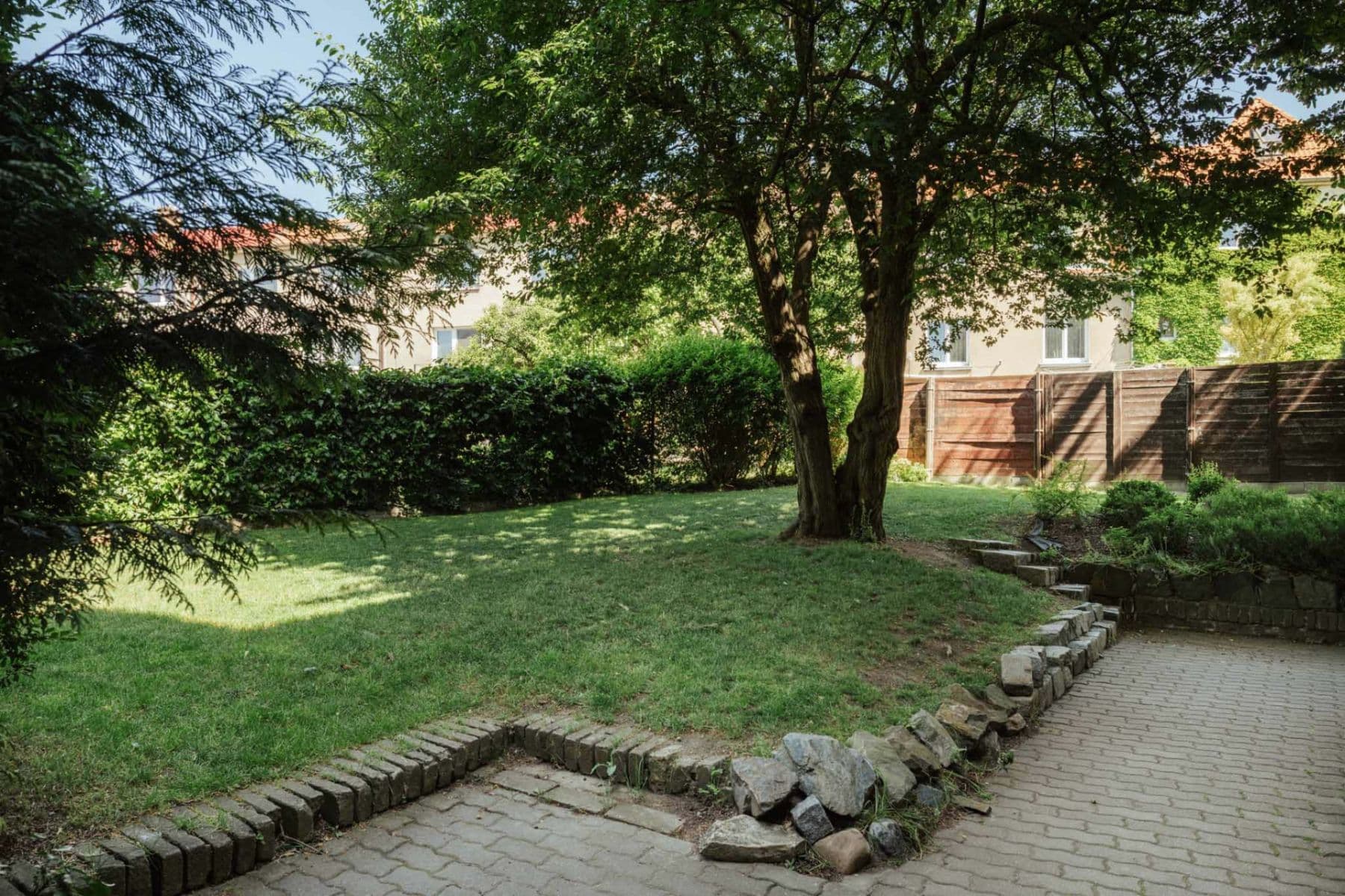 Prenájom bytu 2-izbový 43 m², Služská, Praha, Praha Prenájom bytu 2-izbový 43 m², Služská, Praha, Praha
