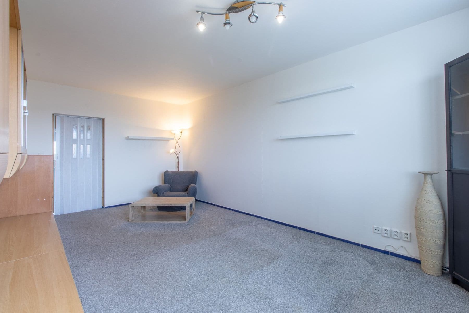 Prenájom bytu 3-izbový 73 m², Leopoldova, Praha, Praha Prenájom bytu 3-izbový 73 m², Leopoldova, Praha, Praha