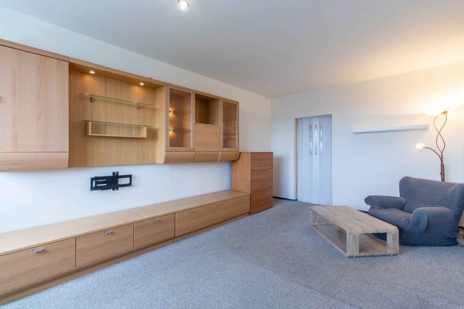 Prenájom bytu 3-izbový 73 m², Leopoldova, Praha, Praha Prenájom bytu 3-izbový 73 m², Leopoldova, Praha, Praha