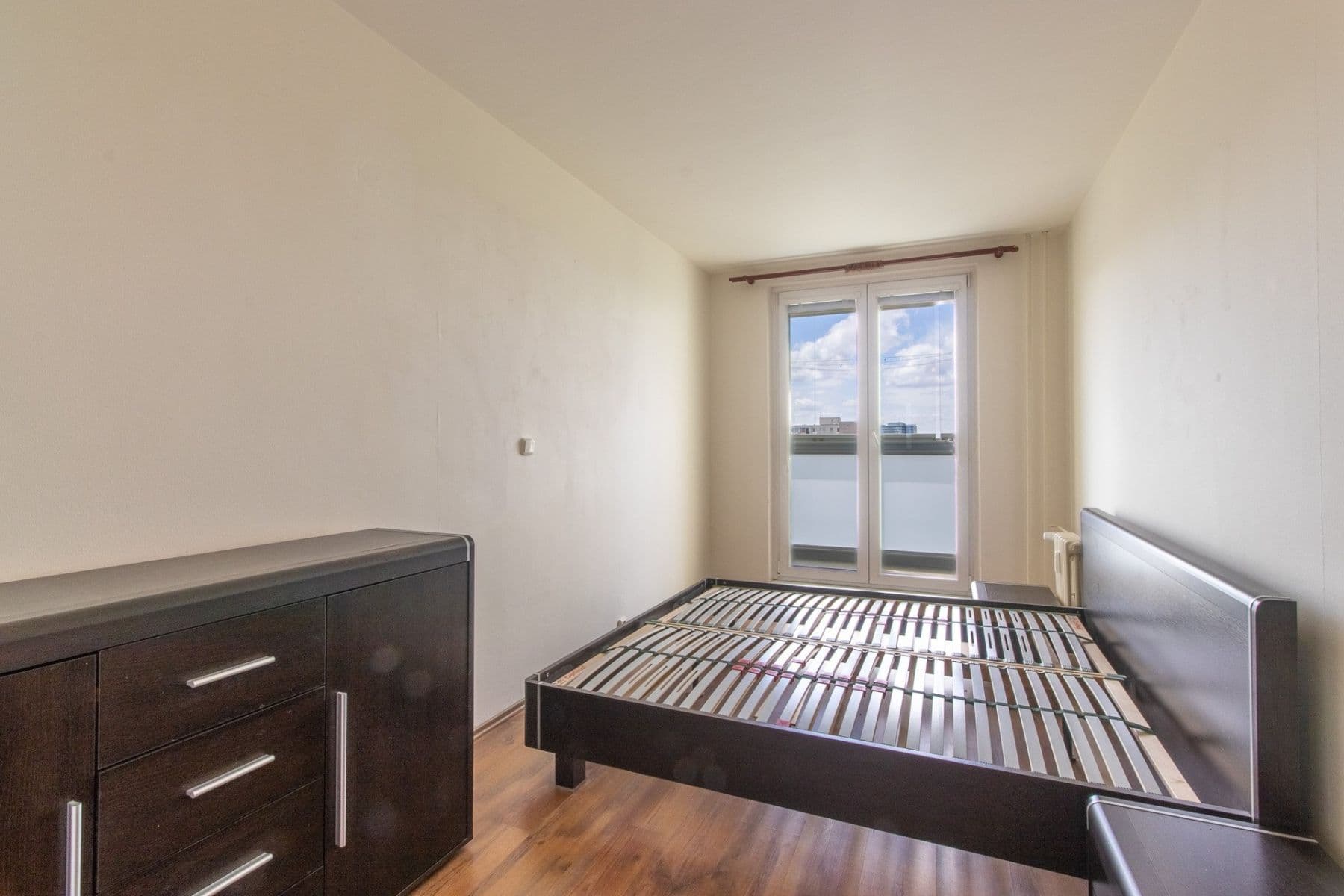 Prenájom bytu 3-izbový 73 m², Leopoldova, Praha, Praha Prenájom bytu 3-izbový 73 m², Leopoldova, Praha, Praha