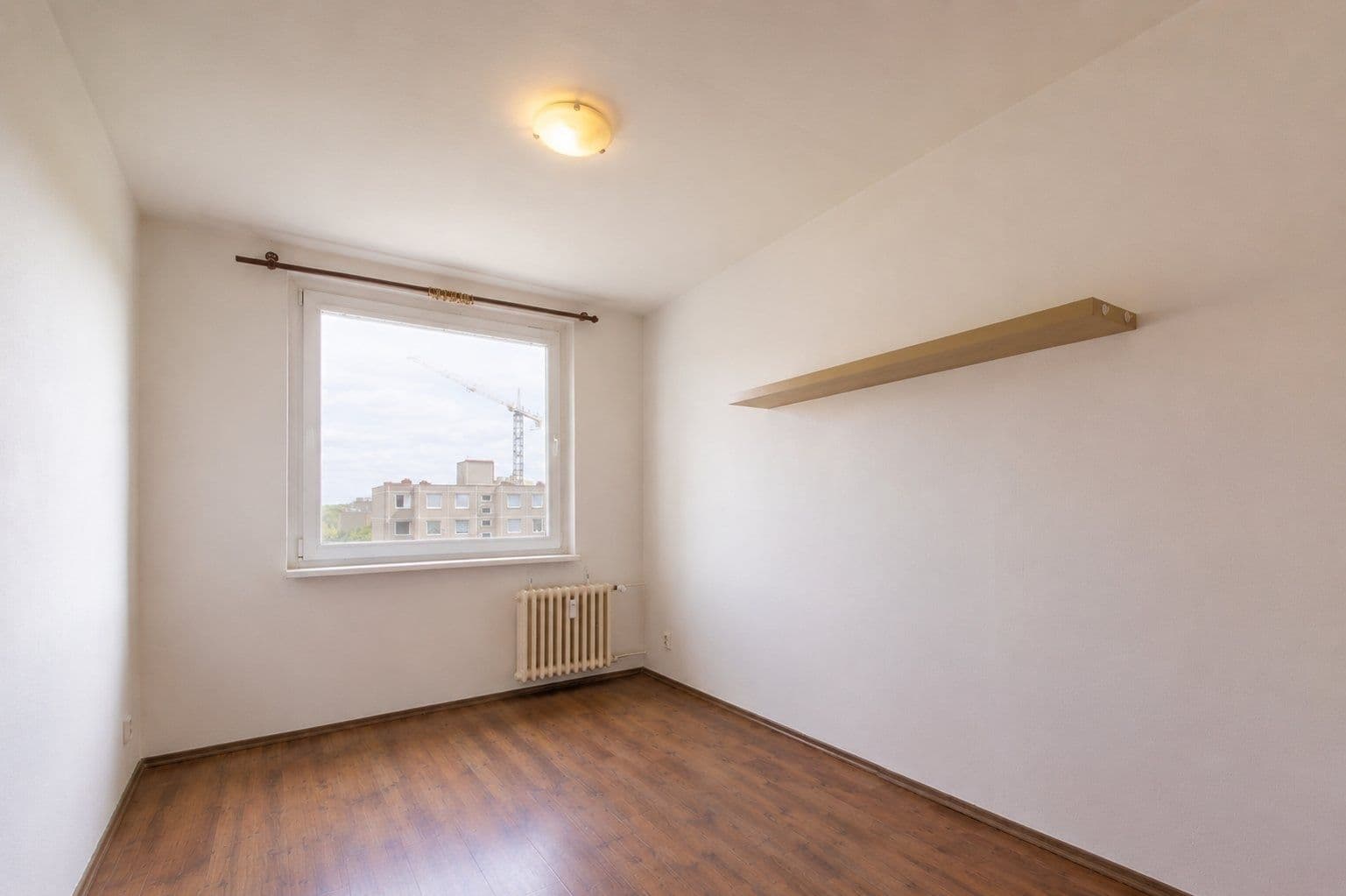 Prenájom bytu 3-izbový 73 m², Leopoldova, Praha, Praha Prenájom bytu 3-izbový 73 m², Leopoldova, Praha, Praha