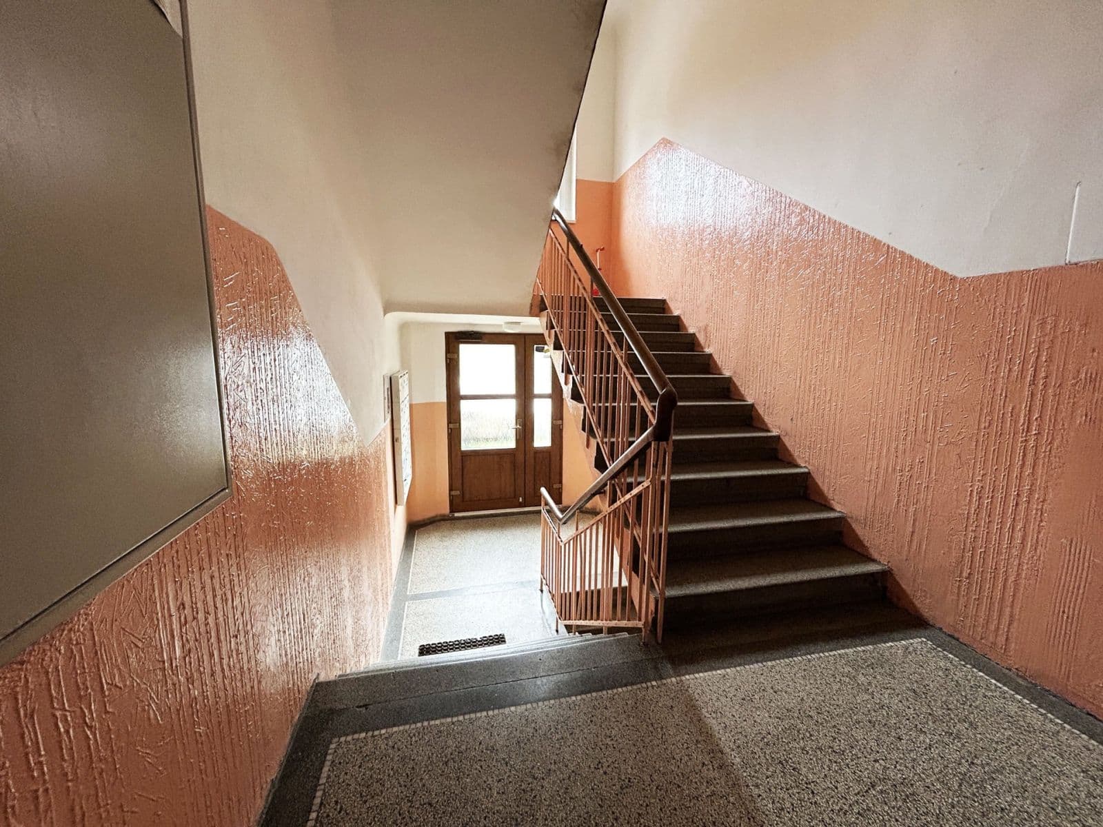 Prenájom bytu 1-izbový 24 m², Kounická, Praha, Praha Prenájom bytu 1-izbový 24 m², Kounická, Praha, Praha