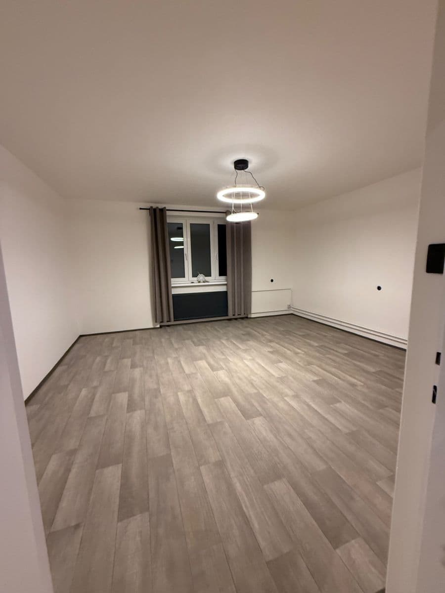 Prenájom bytu 2-izbový 64 m², Veslařská, Brno, Jihomoravský kraj Prenájom bytu 2-izbový 64 m², Veslařská, Brno, Jihomoravský kraj