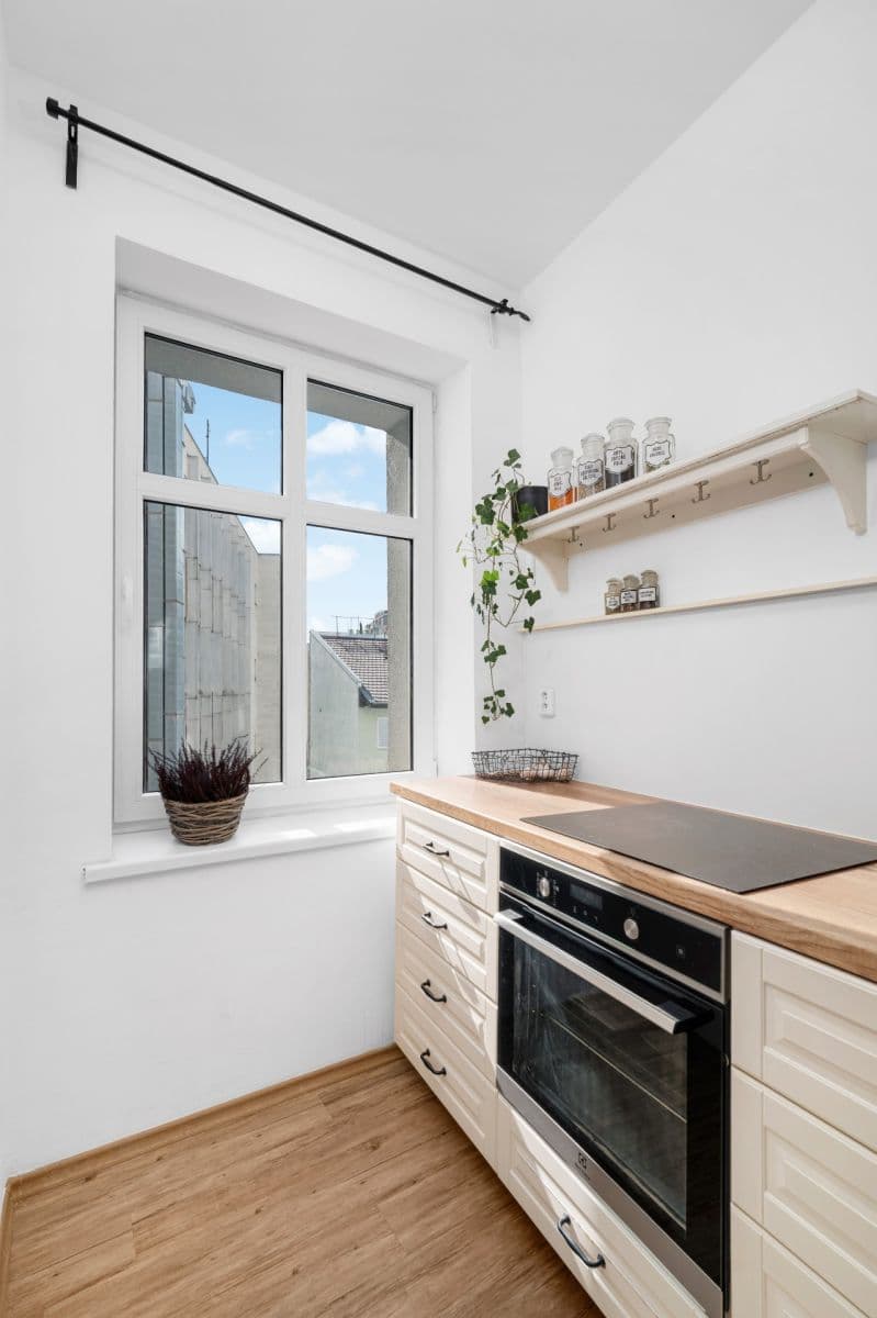 Predaj bytu 3-izbový 65 m², Anenská, Brno, Jihomoravský kraj Predaj bytu 3-izbový 65 m², Anenská, Brno, Jihomoravský kraj