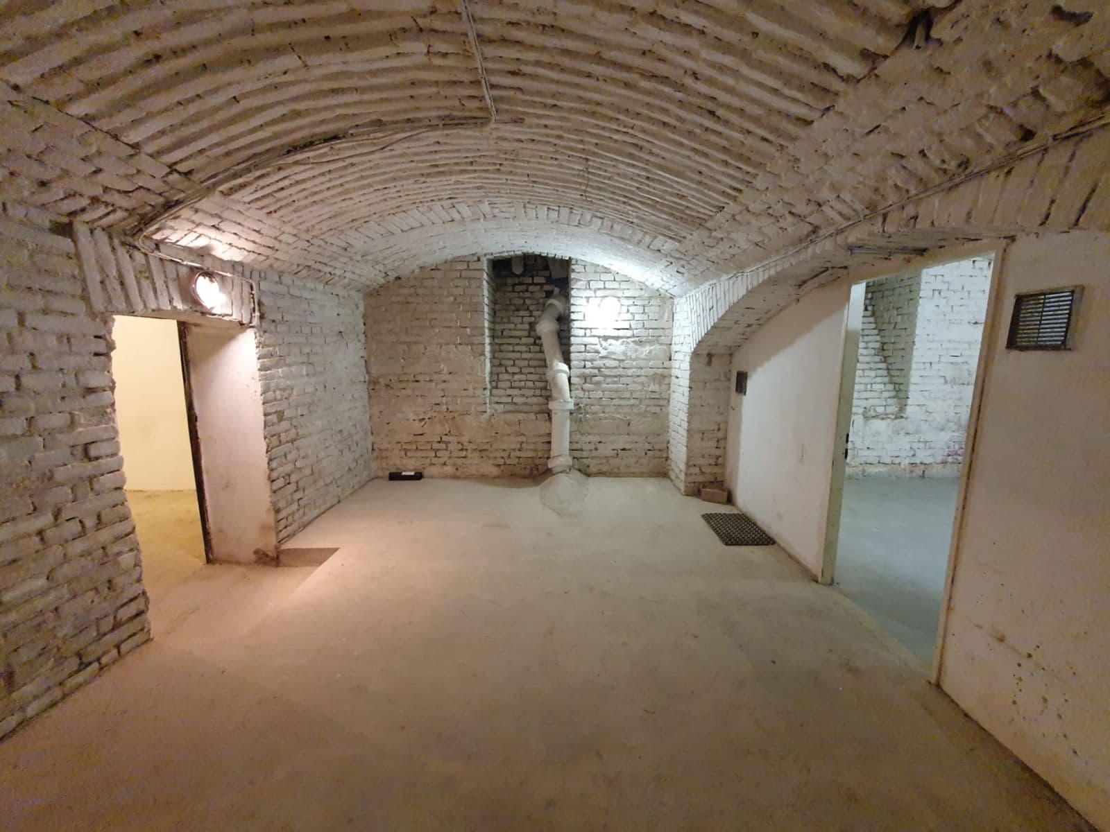Prenájom nebytového priestoru 68 m², Jana Zajíce, Praha, Praha Prenájom nebytového priestoru 68 m², Jana Zajíce, Praha, Praha