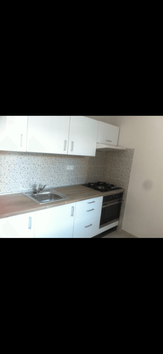 Prenájom bytu 1-izbový 35 m², Komenského náměstí, Rosice, Jihomoravský kraj Prenájom bytu 1-izbový 35 m², Komenského náměstí, Rosice, Jihomoravský kraj