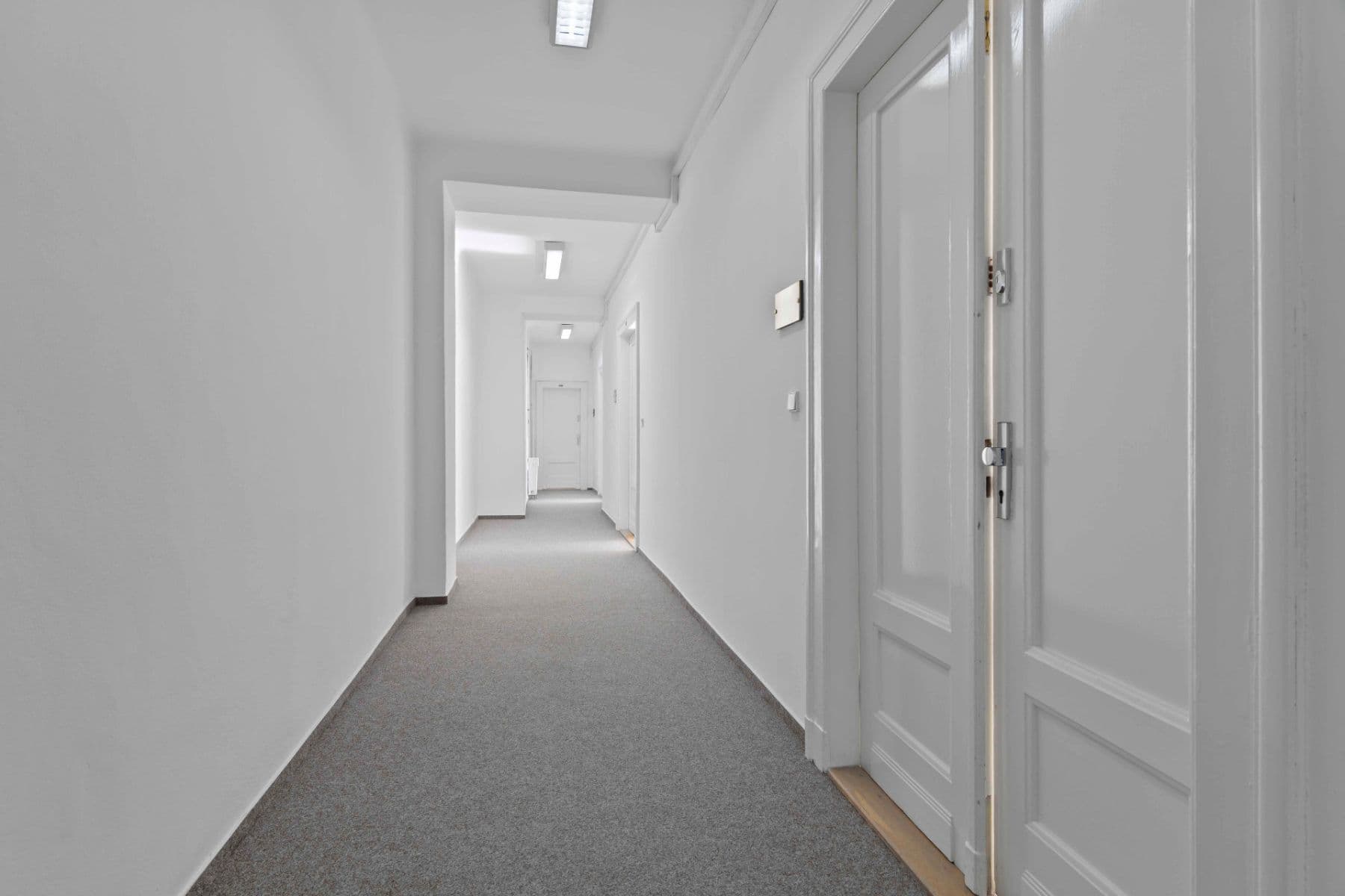 Prenájom kancelárie 31 m², Vodičkova, Praha, Praha Prenájom kancelárie 31 m², Vodičkova, Praha, Praha