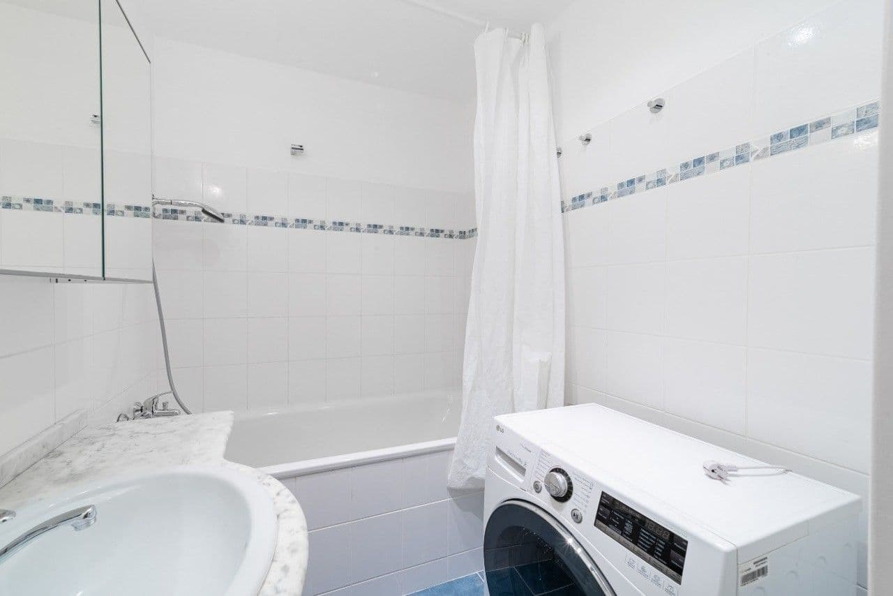 Prenájom bytu 3-izbový 15 m², Borského, Praha, Praha Prenájom bytu 3-izbový 15 m², Borského, Praha, Praha