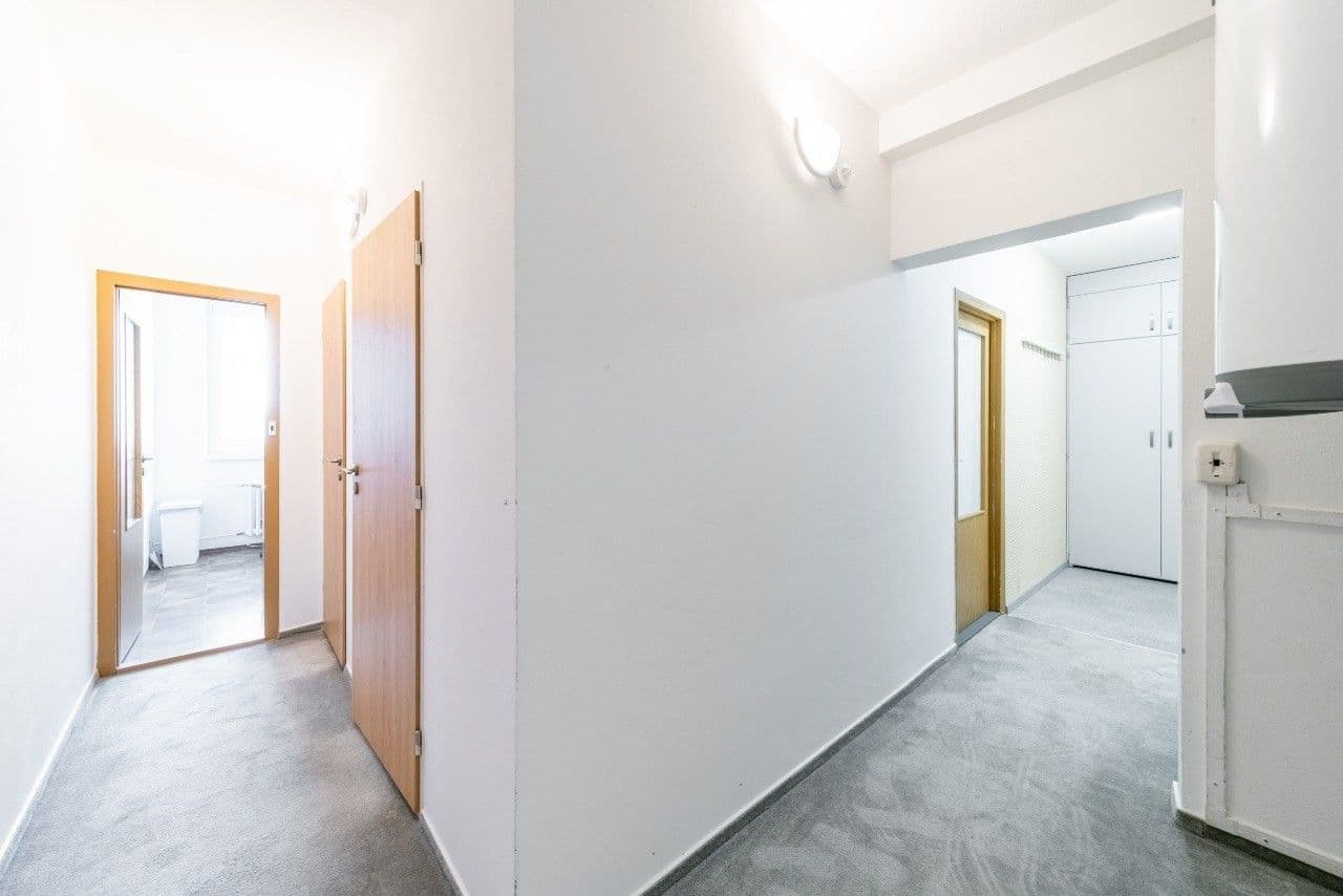 Prenájom bytu 3-izbový 15 m², Borského, Praha, Praha Prenájom bytu 3-izbový 15 m², Borského, Praha, Praha