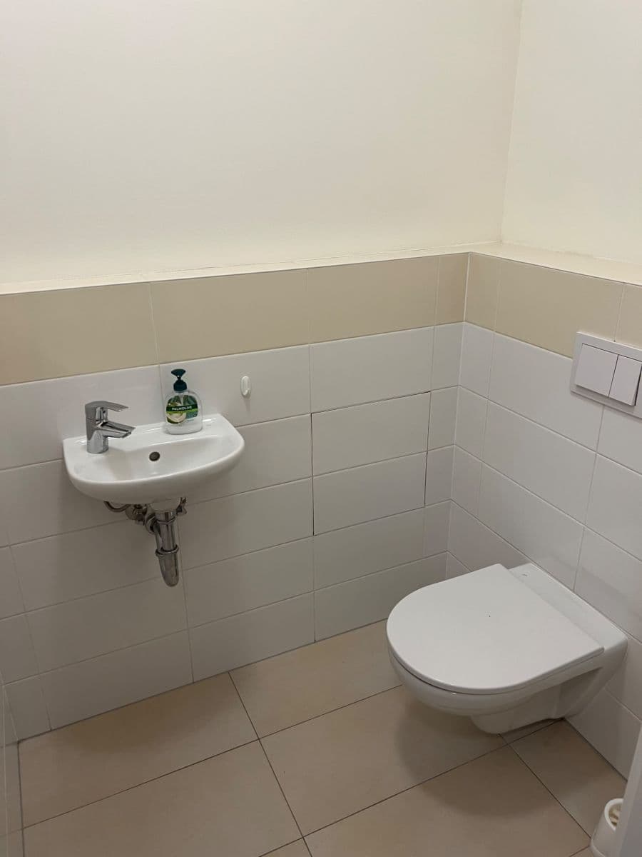 Predaj bytu 2-izbový 55 m², Zlochova, Praha, Praha Predaj bytu 2-izbový 55 m², Zlochova, Praha, Praha