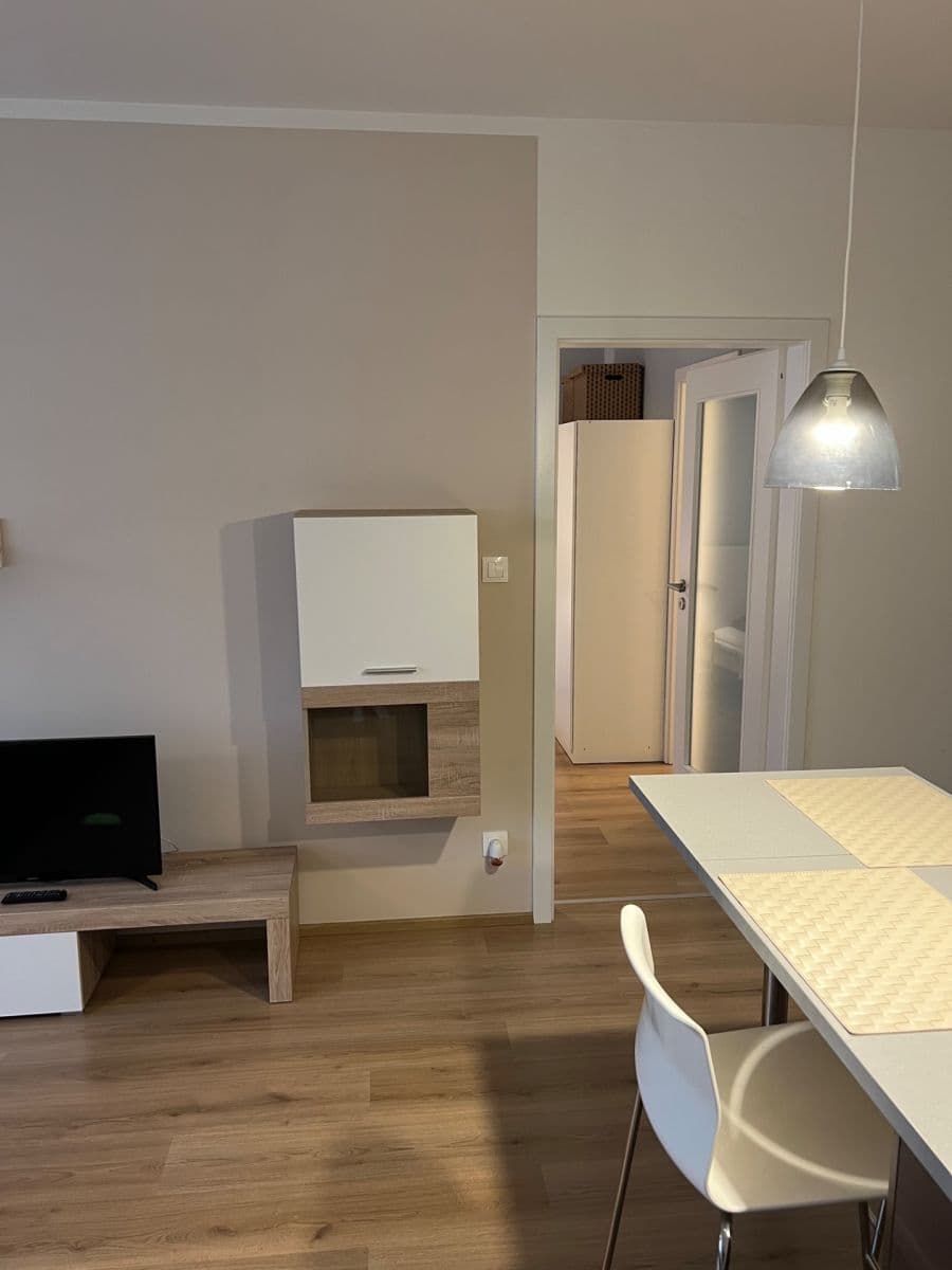 Predaj bytu 2-izbový 55 m², Zlochova, Praha, Praha Predaj bytu 2-izbový 55 m², Zlochova, Praha, Praha