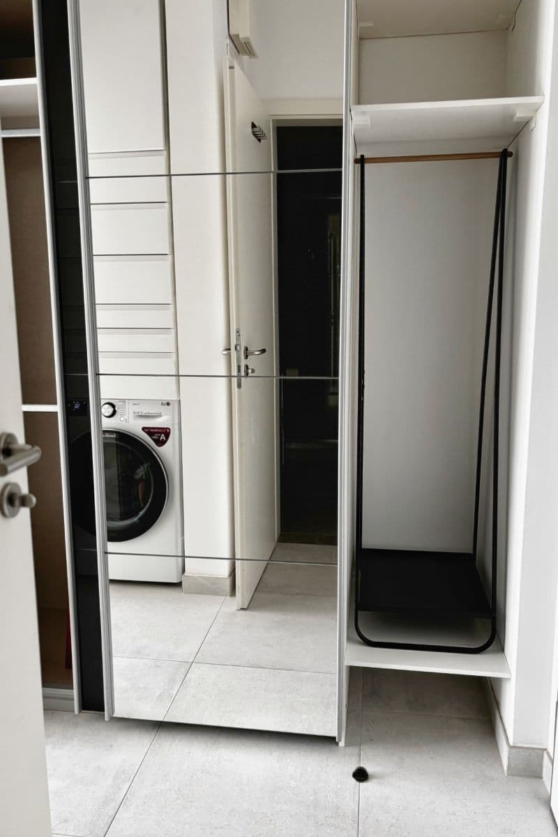 Prenájom bytu 1-izbový 31 m², Naskové, Praha, Praha Prenájom bytu 1-izbový 31 m², Naskové, Praha, Praha