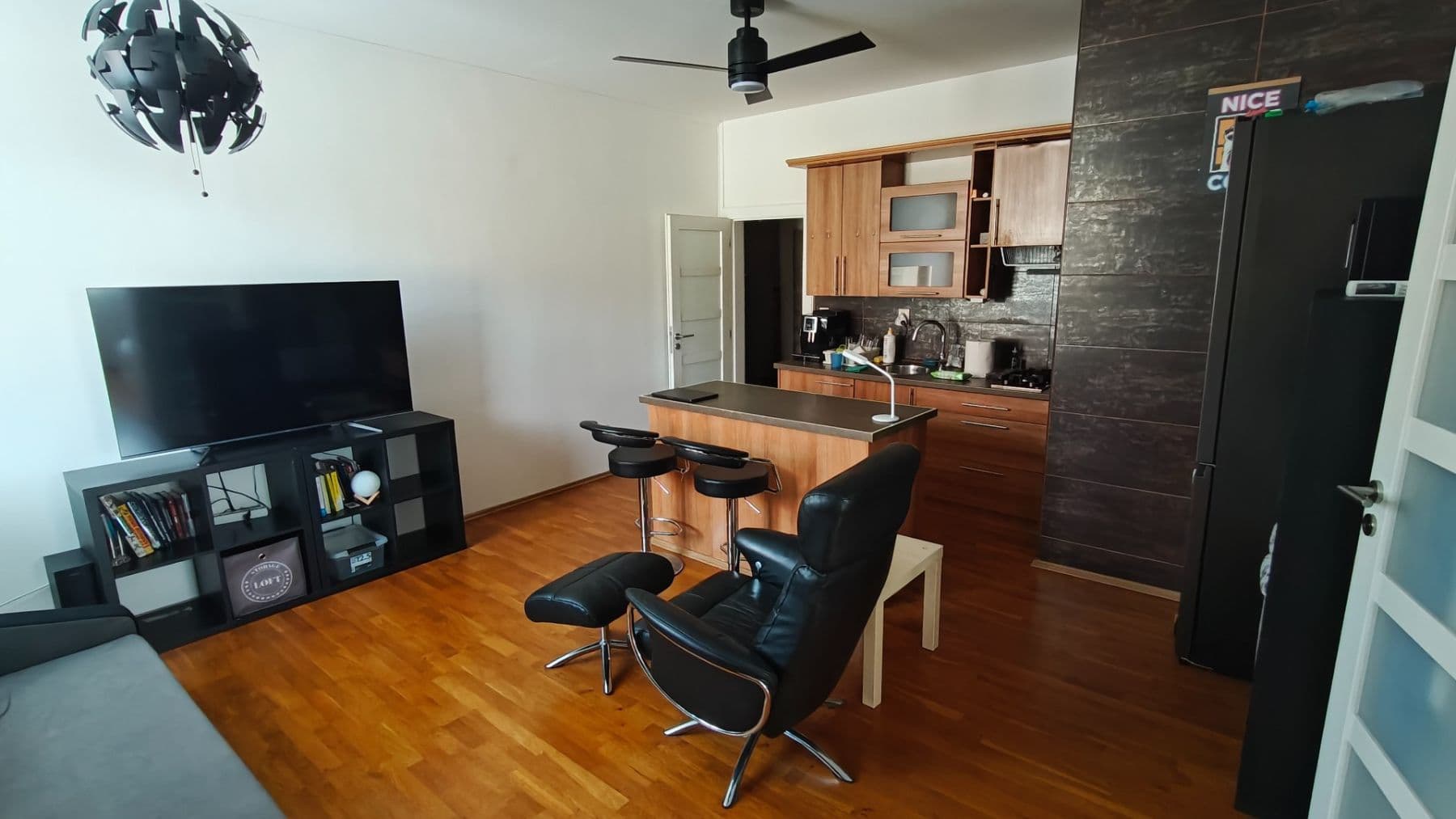 Prenájom bytu 1-izbový 48 m², Záběhlická, Praha, Praha Prenájom bytu 1-izbový 48 m², Záběhlická, Praha, Praha