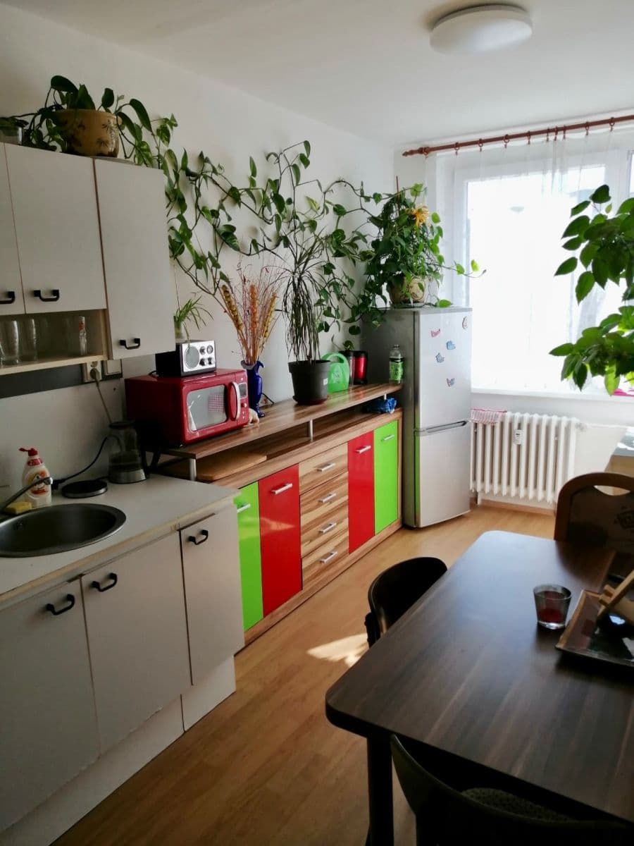Prenájom bytu 3-izbový 68 m², Dukelských hrdinů, Krupka, Ústecký kraj Prenájom bytu 3-izbový 68 m², Dukelských hrdinů, Krupka, Ústecký kraj