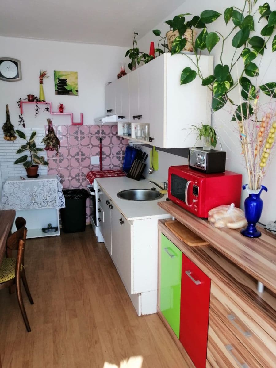 Prenájom bytu 3-izbový 68 m², Dukelských hrdinů, Krupka, Ústecký kraj Prenájom bytu 3-izbový 68 m², Dukelských hrdinů, Krupka, Ústecký kraj