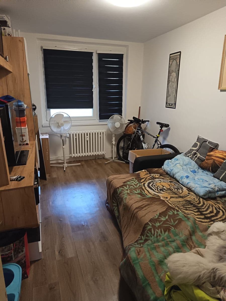 Prenájom bytu 3-izbový 68 m², Dukelských hrdinů, Krupka, Ústecký kraj Prenájom bytu 3-izbový 68 m², Dukelských hrdinů, Krupka, Ústecký kraj