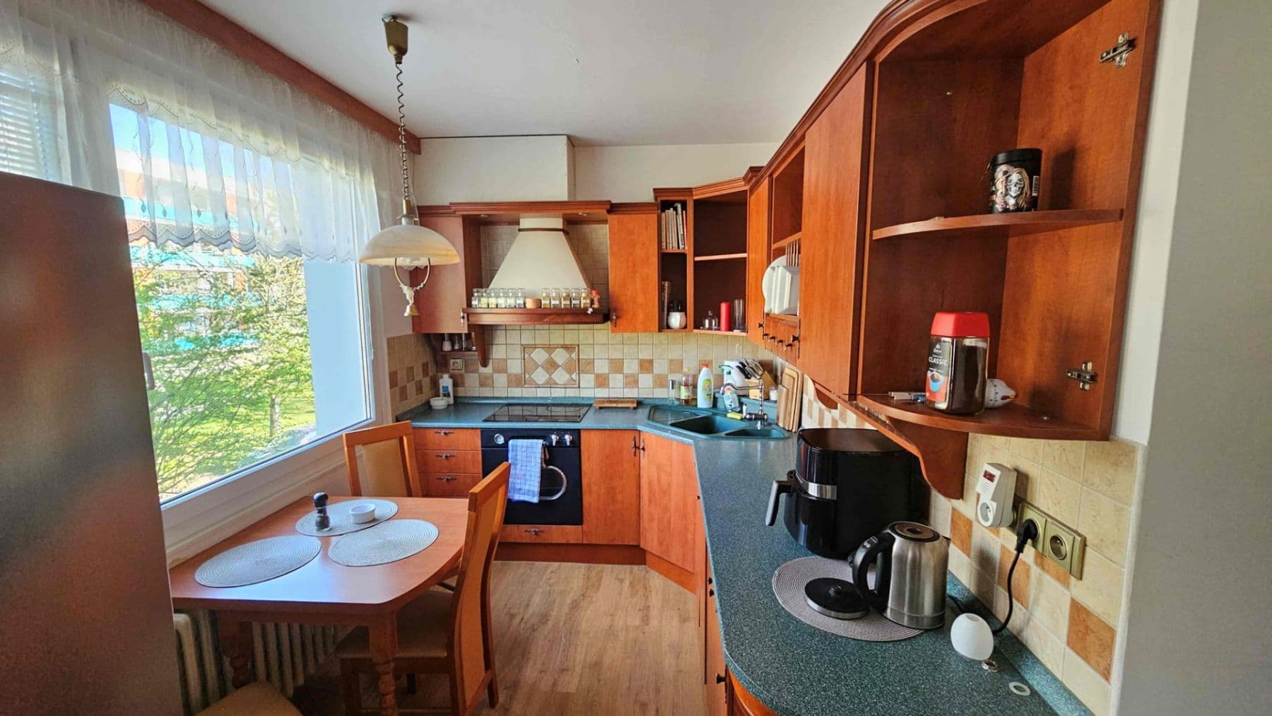 Prenájom bytu 3-izbový 86 m², Truhlářská, Hradec Králové, Královéhradecký kraj Prenájom bytu 3-izbový 86 m², Truhlářská, Hradec Králové, Královéhradecký kraj